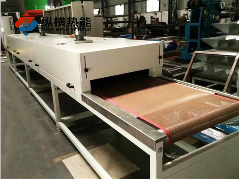 特氟龍網(wǎng)帶熱風循環(huán)隧道爐